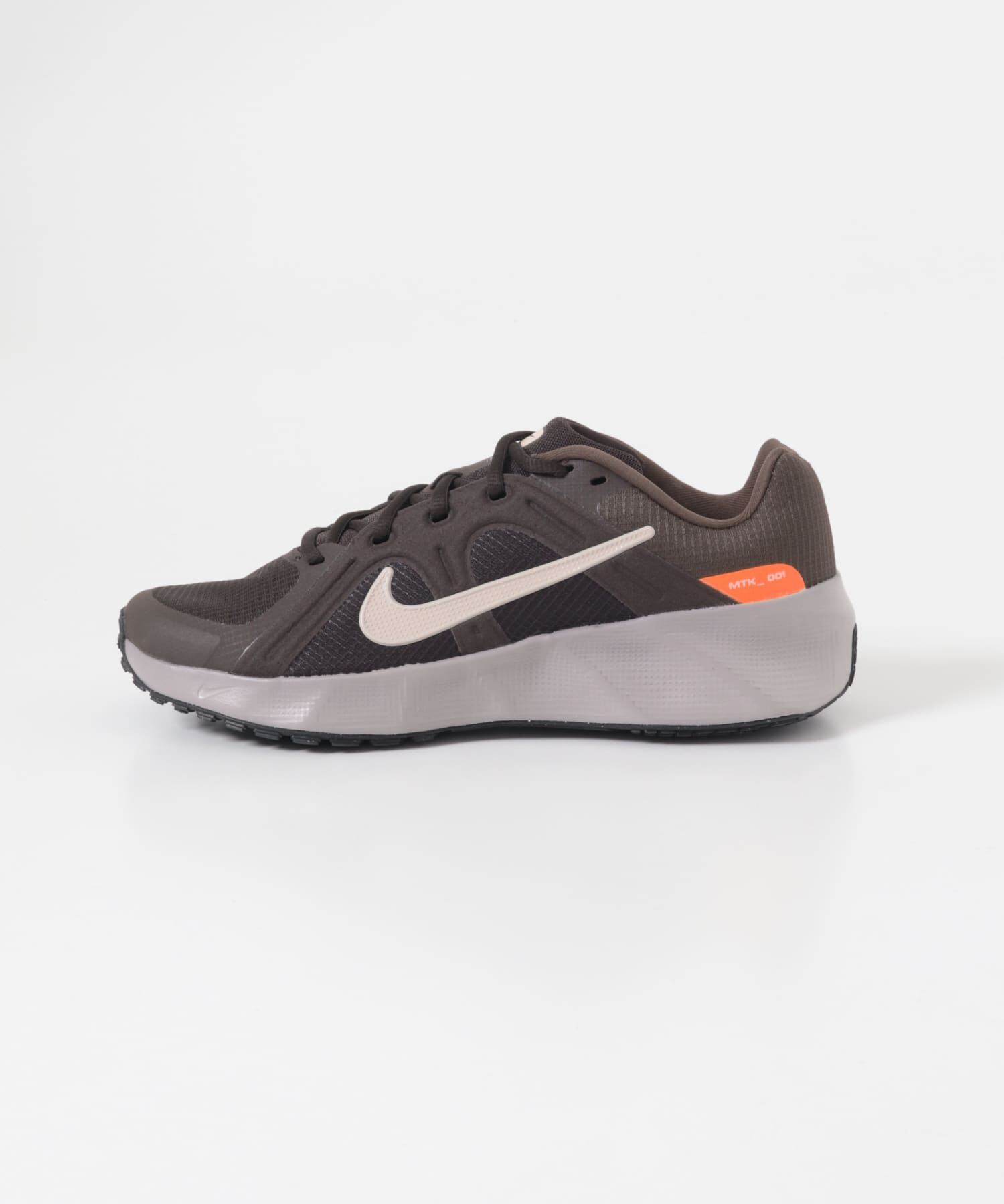 URBAN RESEARCH DOORS「NIKE　メトロ TEK」|スニーカー|ブラウン