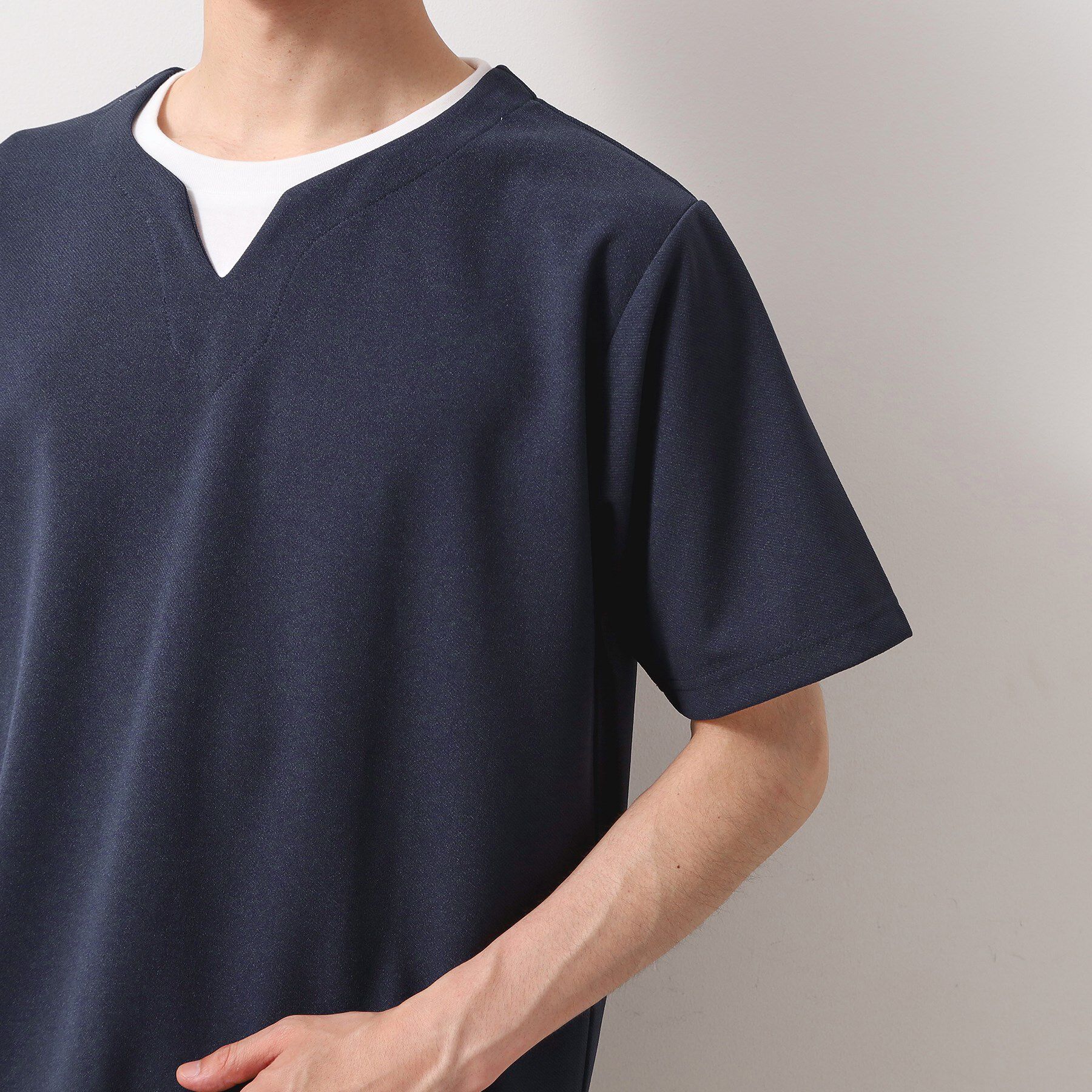 THE SHOP TK「ツイルキーネック 半袖Tシャツ 接触冷感/洗濯機OK」|Tシャツ・カットソー|