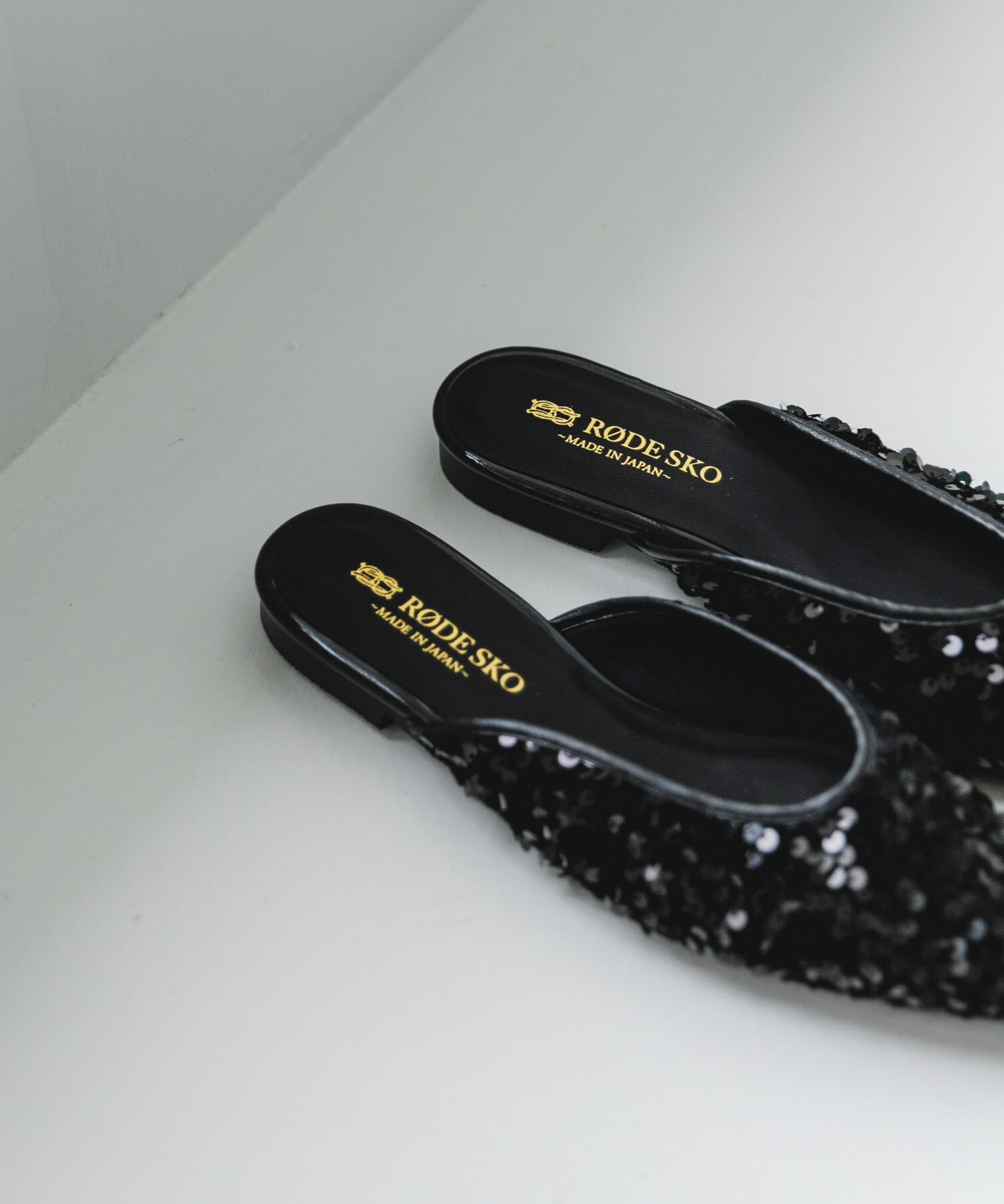 RODE SKO「『MADE IN JAPAN』スパンコールミュール」|その他|