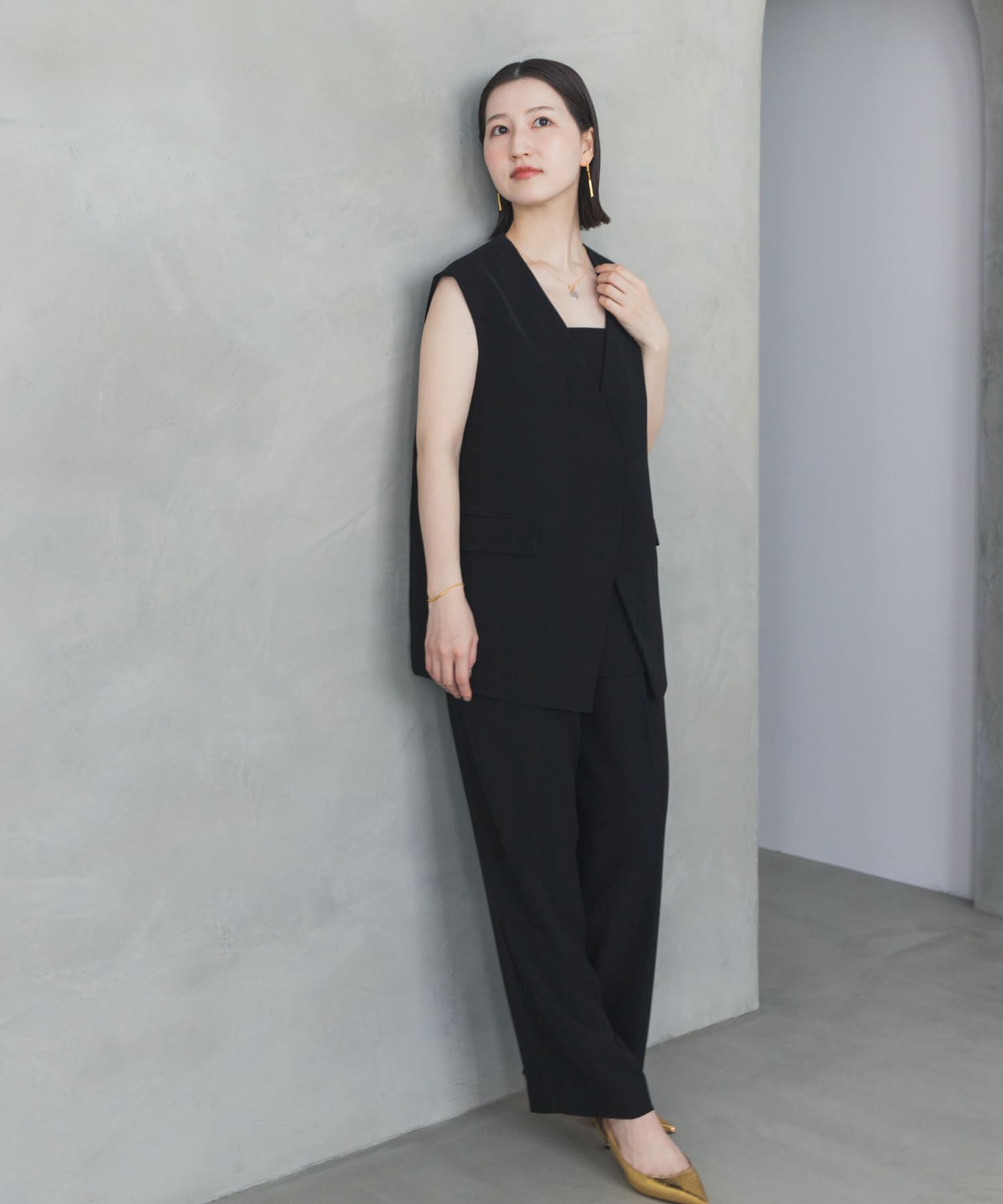 URBAN RESEARCH ROSSO「ジレ+キャミソールセットアップ」|その他|ブラック