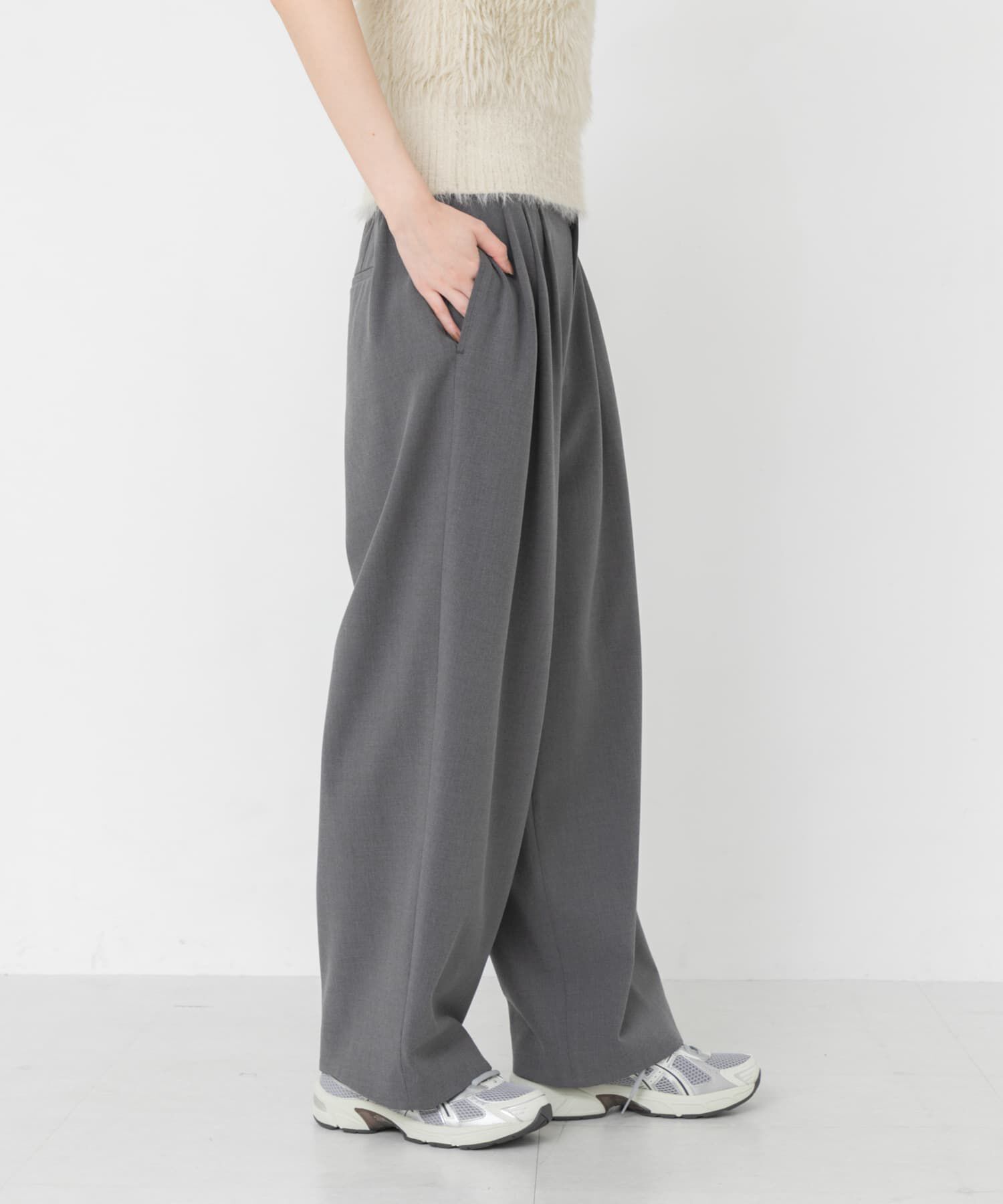 URBAN RESEARCH「『4サイズ展開』スリータックワイドパンツ」|その他|