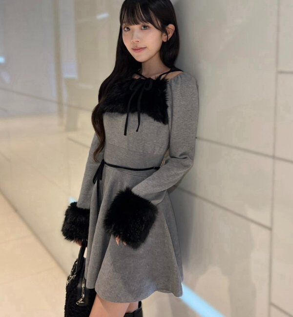  「フェイクファーくびれニットミニワンピ【SMサイズ展開】」|ワンピース|グレー