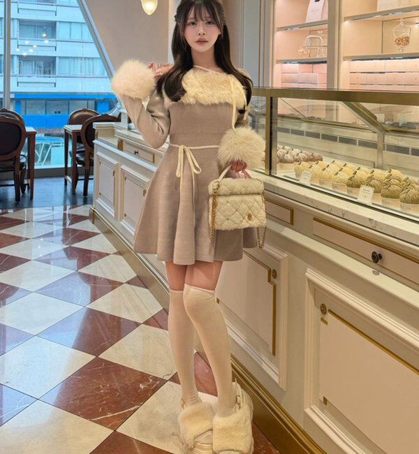  「フェイクファーくびれニットミニワンピ【SMサイズ展開】」|ワンピース|