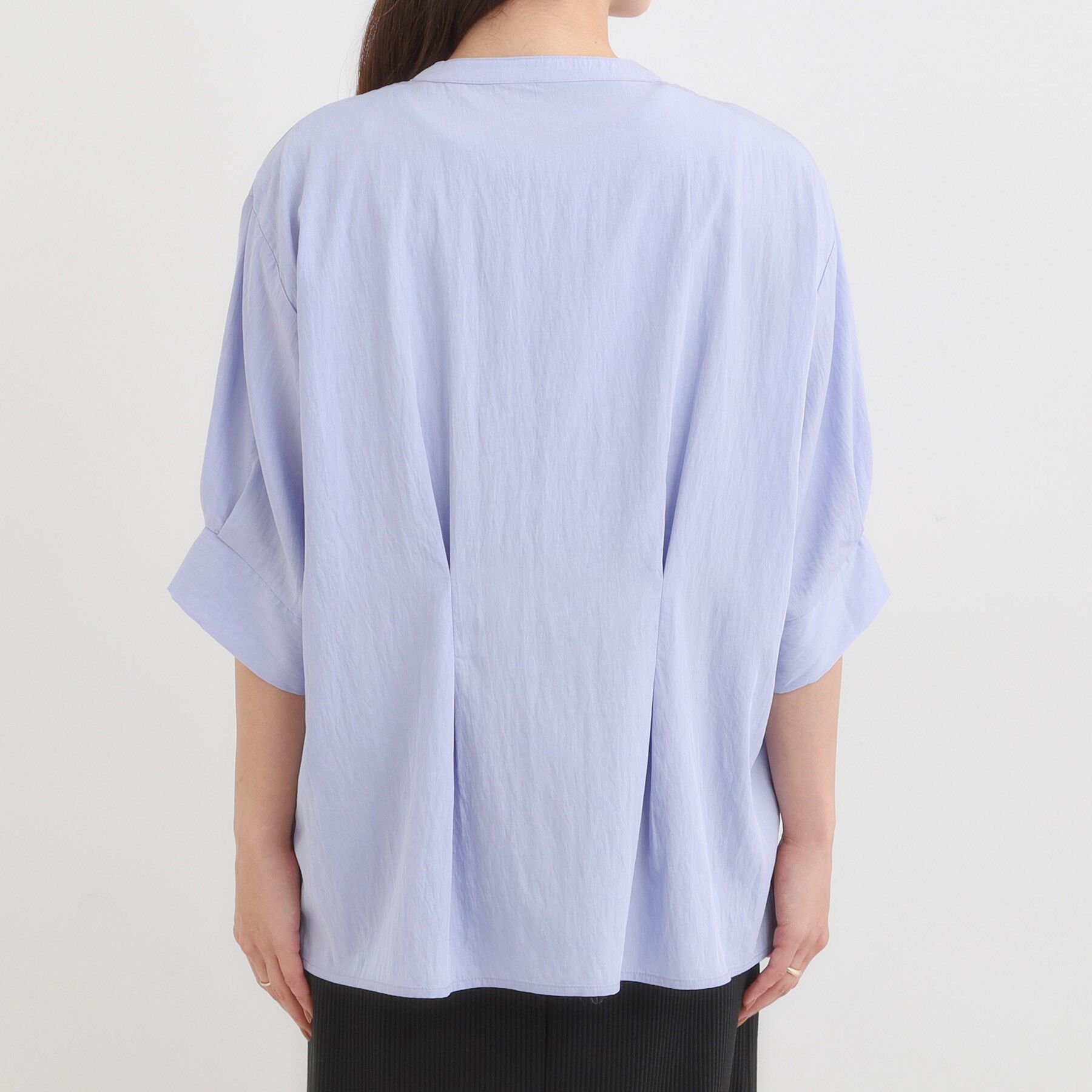 SHOO･LA･RUE「【S-LL/通勤スタイルにも】ウエストタックで程よくシェイプ 大人の上品ブラウス」|シャツ・ブラウス|