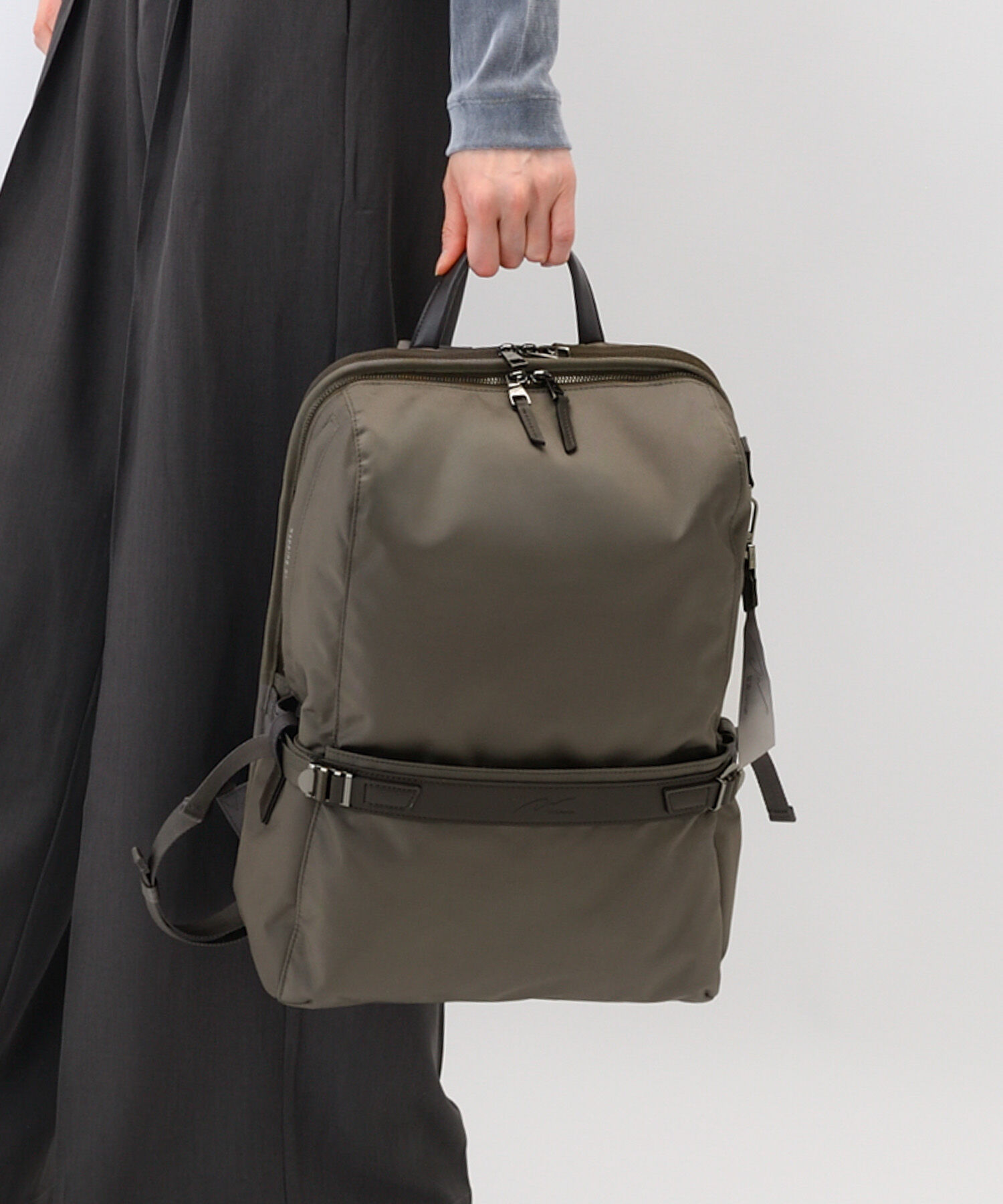 W&.Day/Night「リュックサック ビジネス W&.Day/Night リッカ2 スクエアリュック B4サイズ 15.6インチPC収納 19153」|リュック|