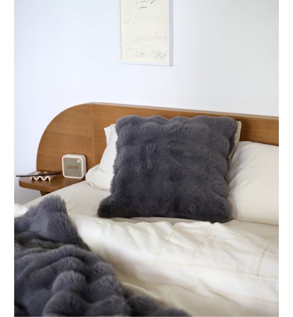 journal standard Furniture「《予約》FUR CUSHION　フェイクファー クッションカバー 45cm」|クッション・クッションカバー|グレー