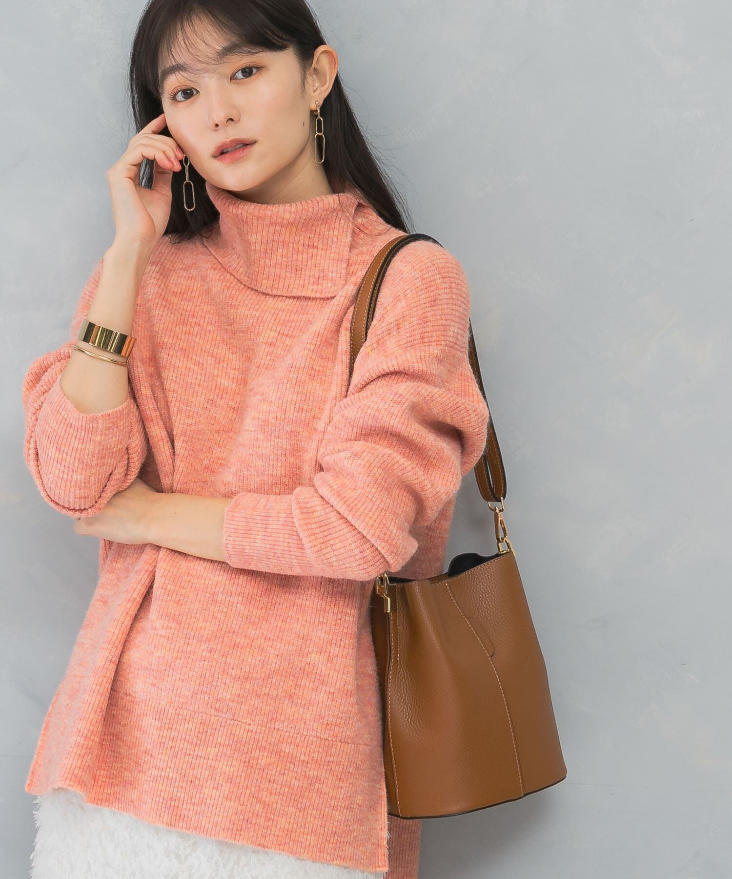 URBAN RESEARCH ROSSO「スリットタートルネックニット」|ニット・セーター|ピンク系その他