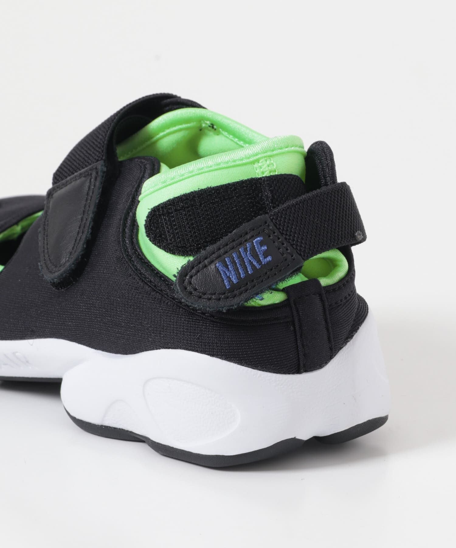 URBAN RESEARCH DOORS「NIKE　エア リフト NEO」|スニーカー|