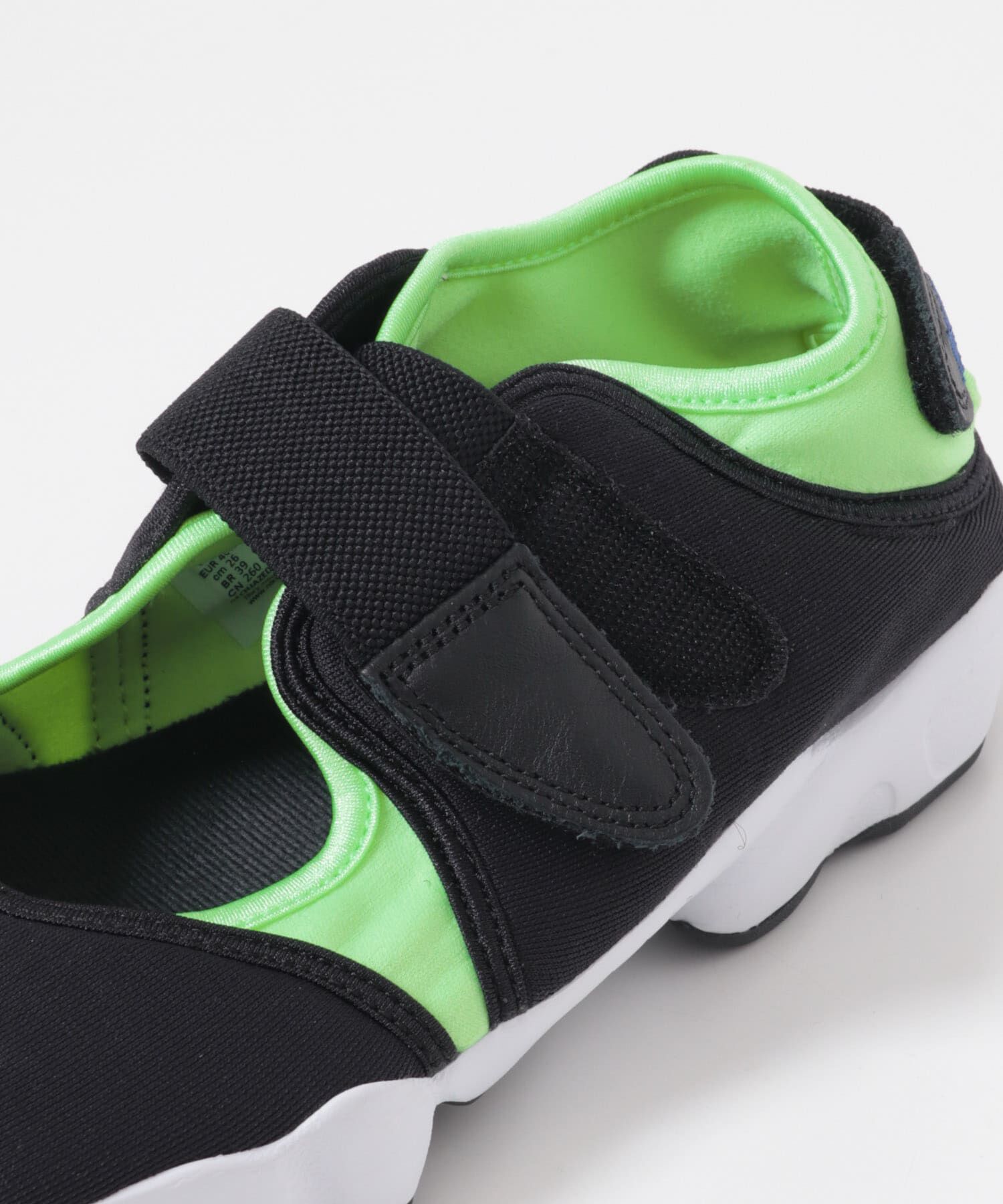 URBAN RESEARCH DOORS「NIKE　エア リフト NEO」|スニーカー|