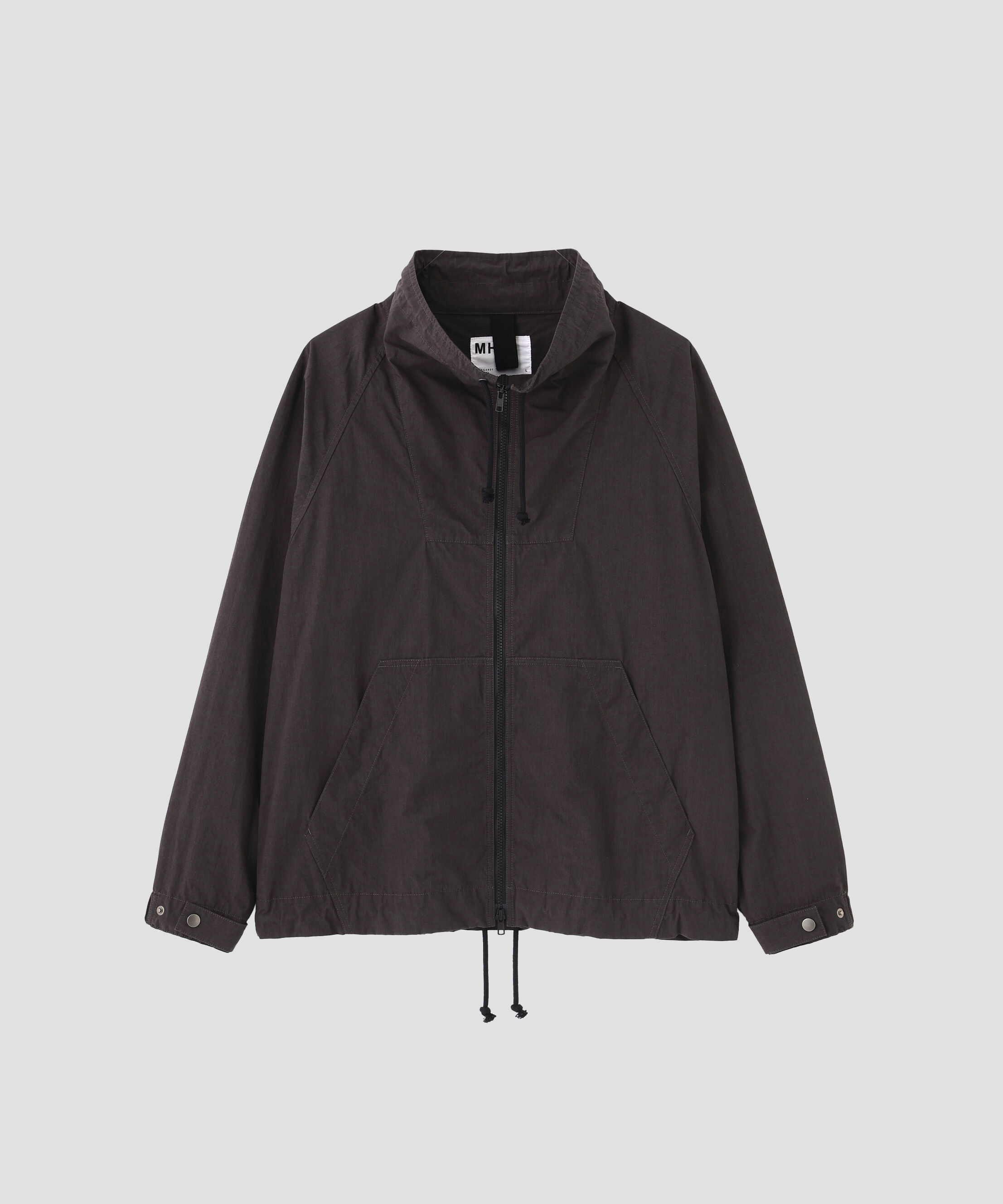 MHL.「COTTON NYLON PLAINWEAVE BLOUSON」|ブルゾン・スタジャン|