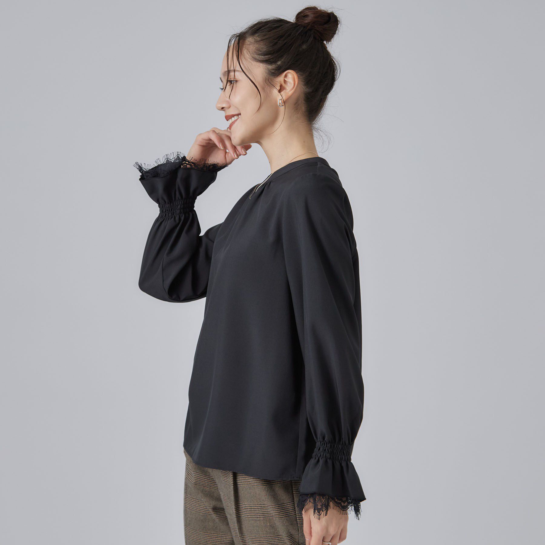 SHOO･LA･RUE「【S-LL/洗濯機可】お袖レースで華やぐ。フェミニンブラウス」|シャツ・ブラウス|