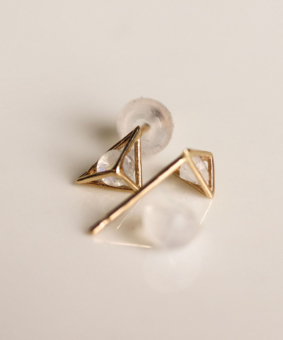  「カラーストーン ピアス | K10YG 〈2026 AUTUMN COLLECTION〉」|ピアス|