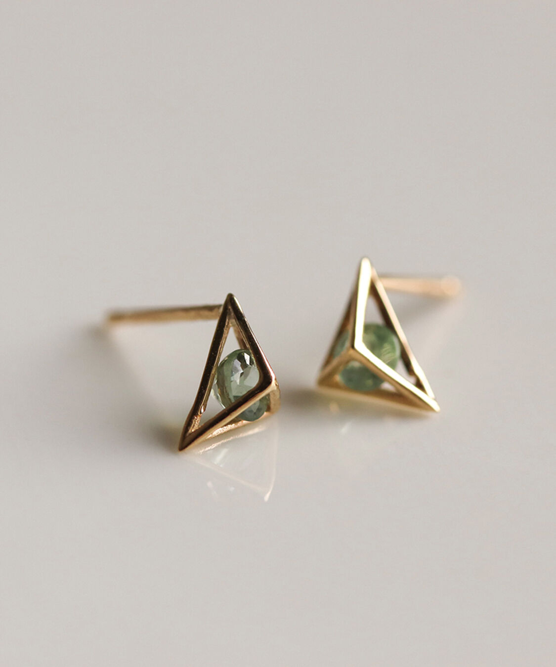  「カラーストーン ピアス | K10YG 〈2026 AUTUMN COLLECTION〉」|ピアス|