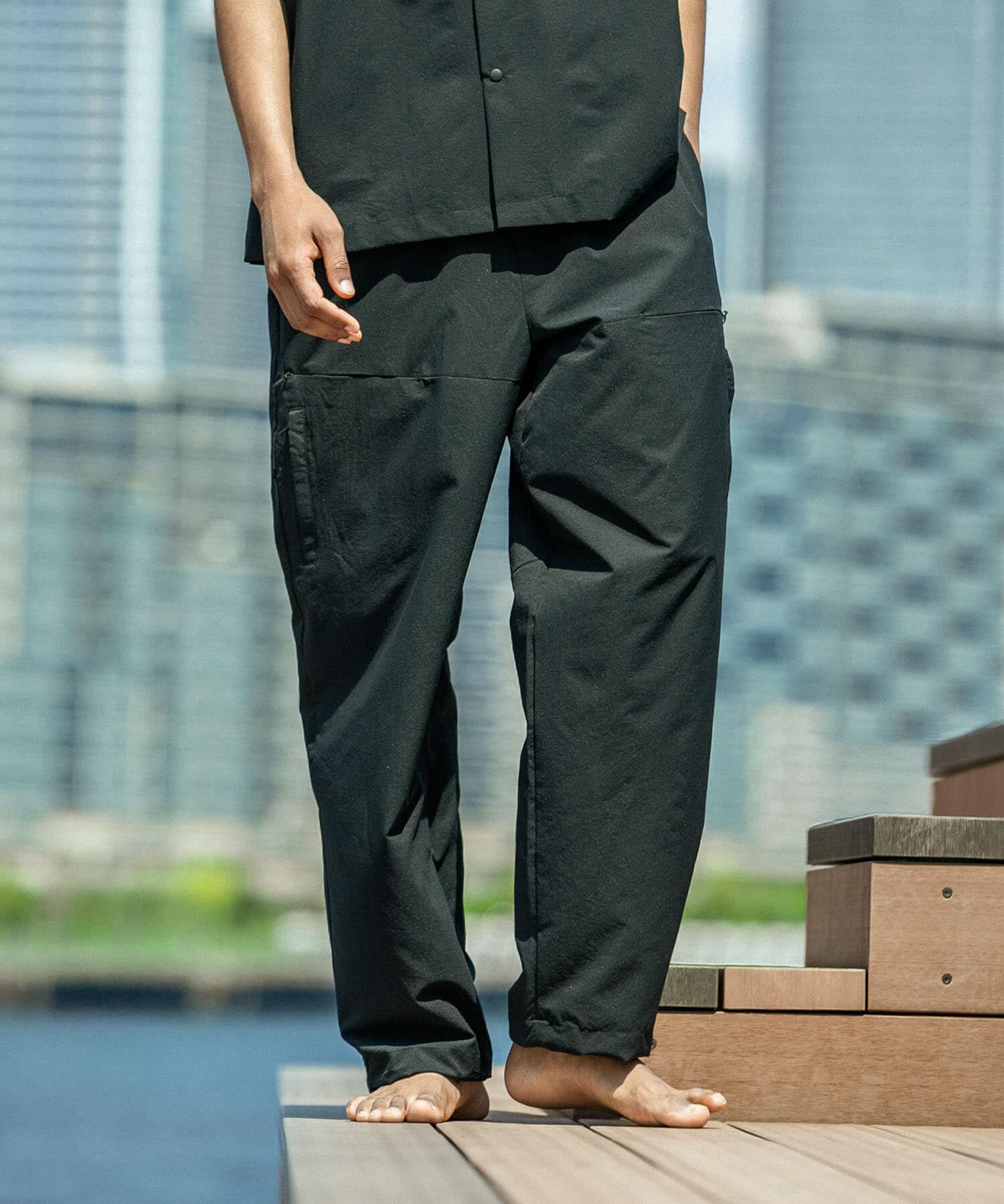 URBAN RESEARCH「『洗濯可/防シワ/撥水』COOL DOTS EASY PANTS」|その他|ブラック