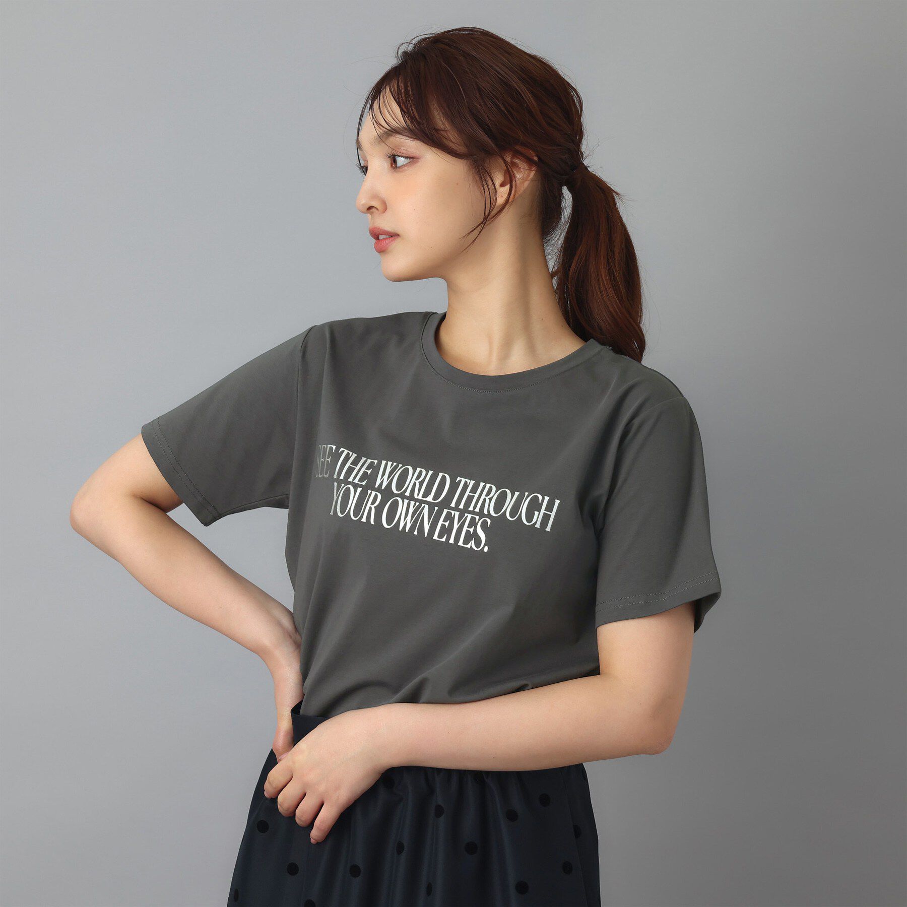 DRESSTERIOR「箔プリント ロゴTシャツ」|Tシャツ・カットソー|