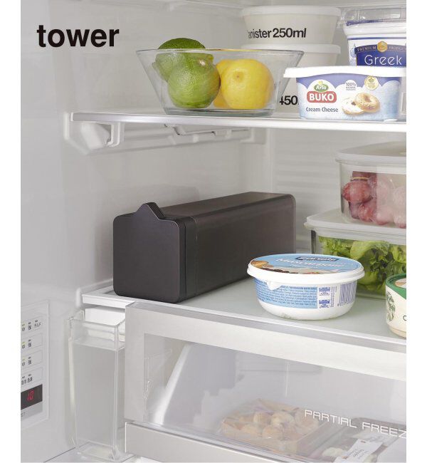 journal standard Furniture「《WEB限定予約》【tower/タワー】倒して置ける冷水筒 ティーバッグ入れ付き」|食器・キッチングッズ|ブラック