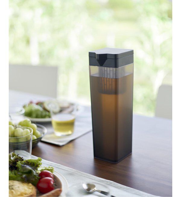 journal standard Furniture「《WEB限定予約》【tower/タワー】倒して置ける冷水筒 ティーバッグ入れ付き」|食器・キッチングッズ|