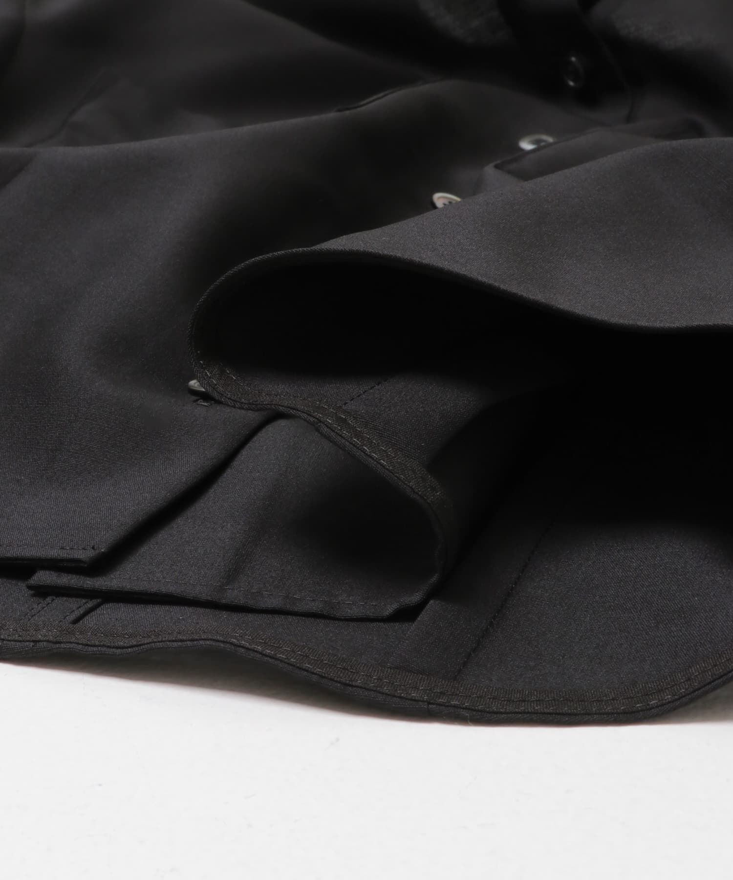 URBAN RESEARCH「new basic　TAUT SILK SHIRTS」|シャツ・ブラウス|