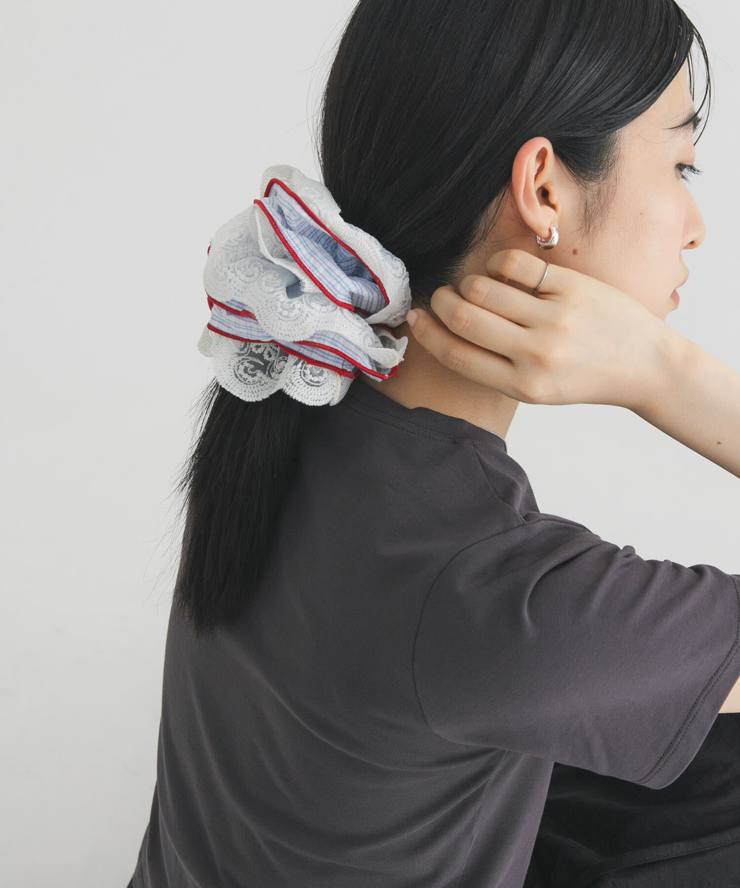  「レースフリルチェックシュシュ」|ヘアゴム・シュシュ|