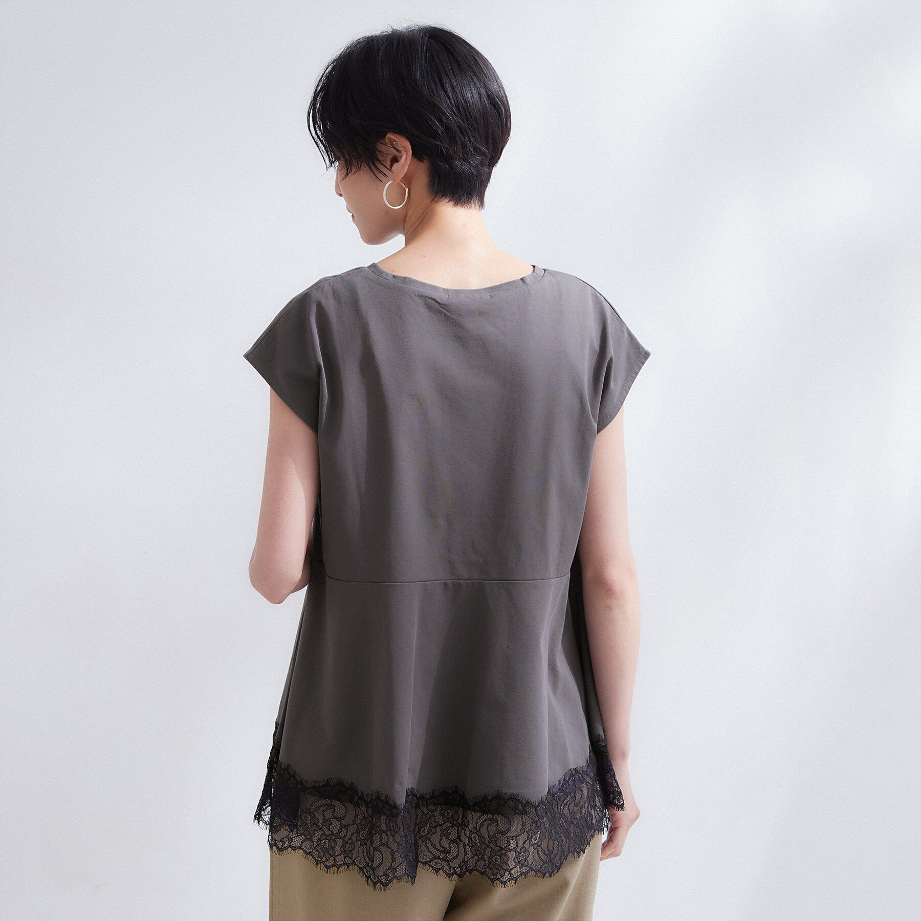 OPAQUE.CLIP「裾レースペプラムカットソー【洗濯機OK】」|Tシャツ・カットソー|