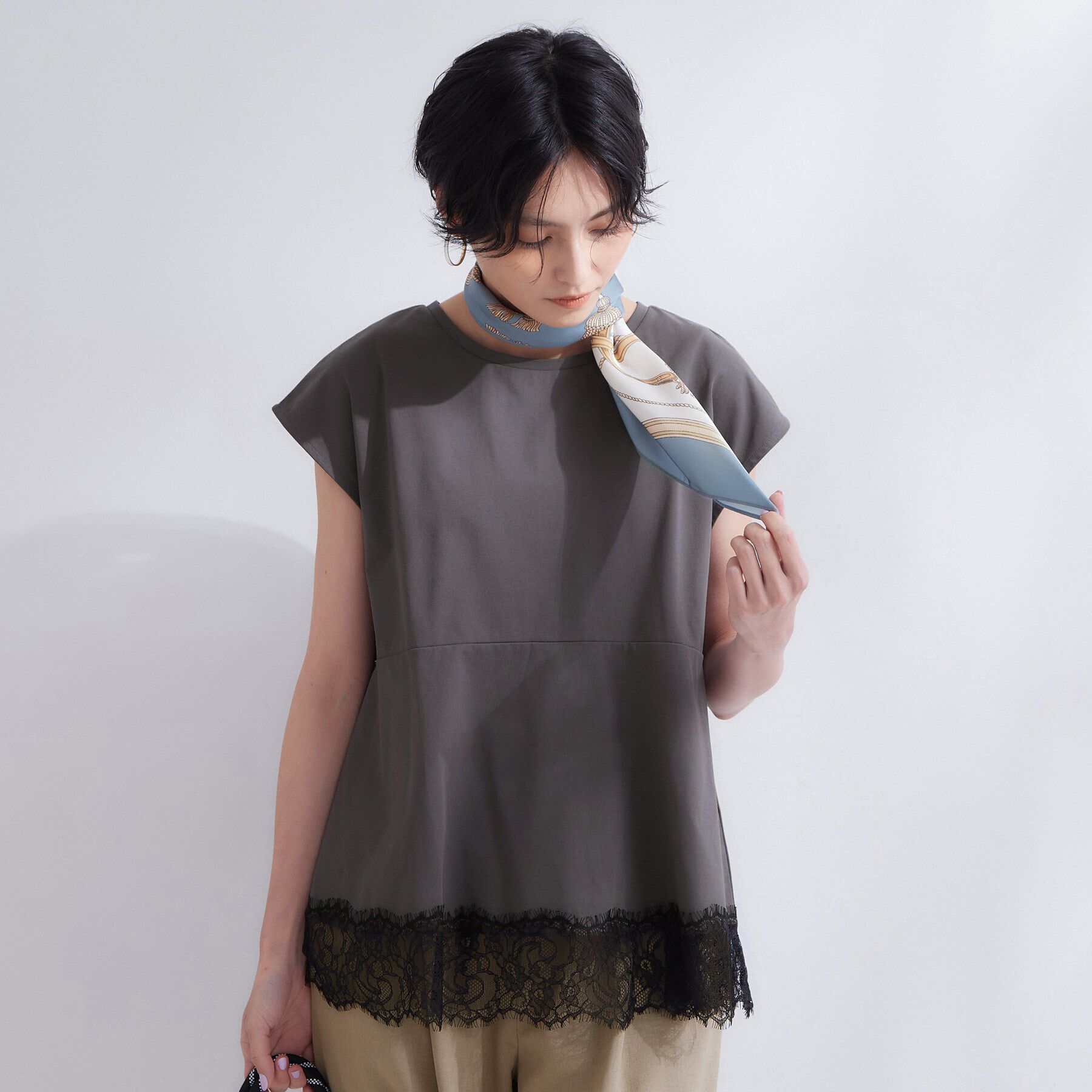 OPAQUE.CLIP「裾レースペプラムカットソー【洗濯機OK】」|Tシャツ・カットソー|