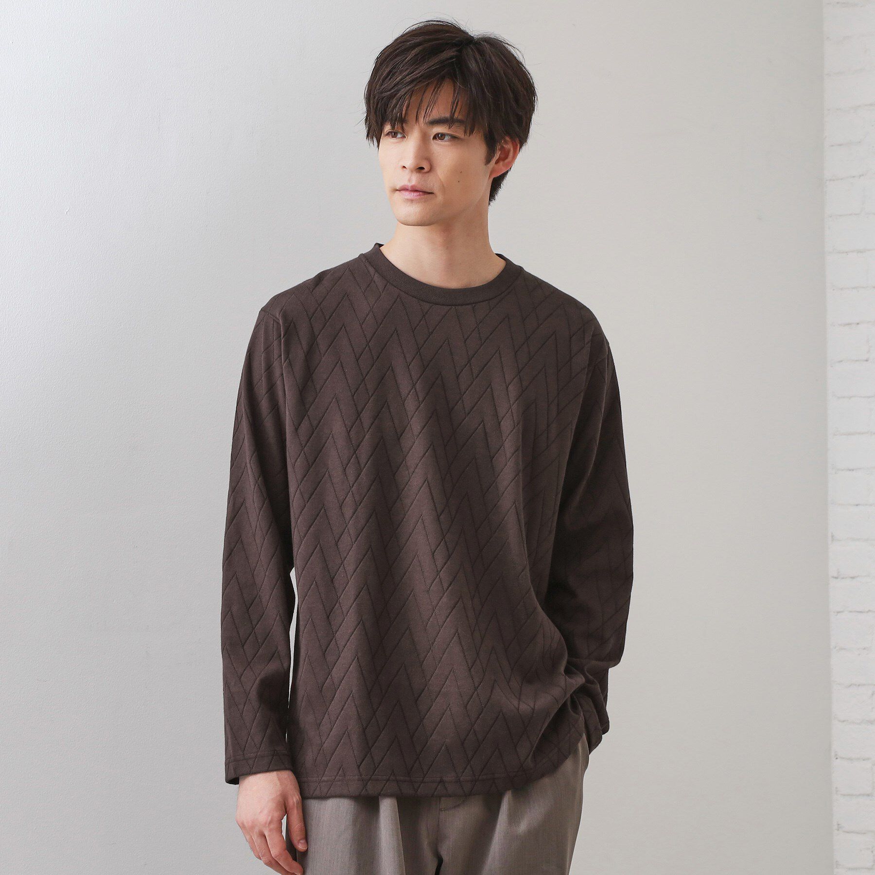 THE SHOP TK「リンクスジオメトリック長袖Tシャツ【サスティナブル素材使用/洗濯機OK】」|Tシャツ・カットソー|ブラウン(044)