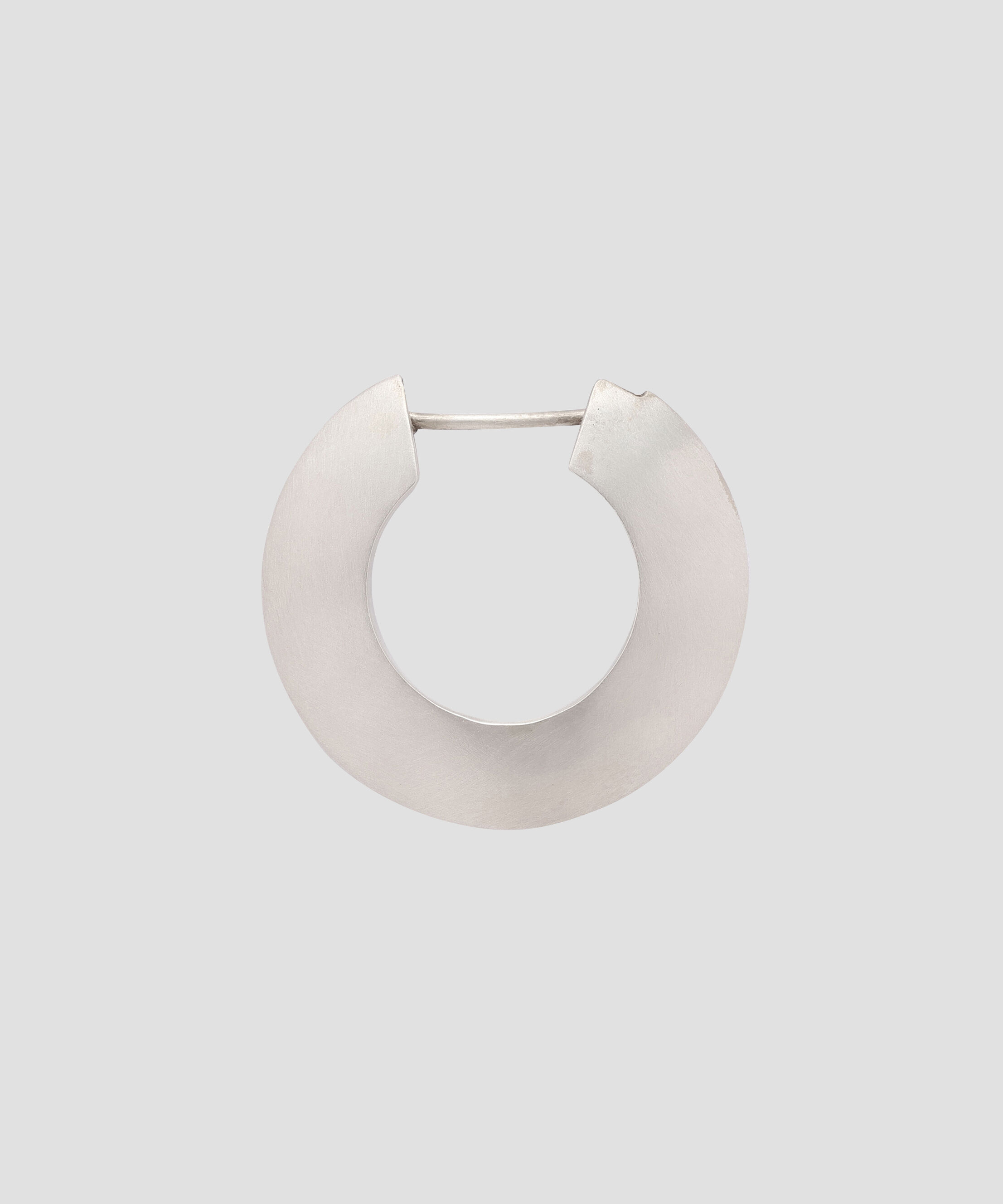 YLEVE 「YLEVE / TRIANGLE HOOP EARRING S」|その他|シルバー
