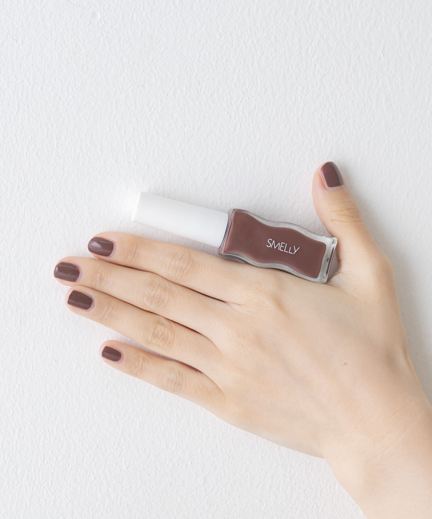 SMELLY「マニキュア」|ネイルケア|