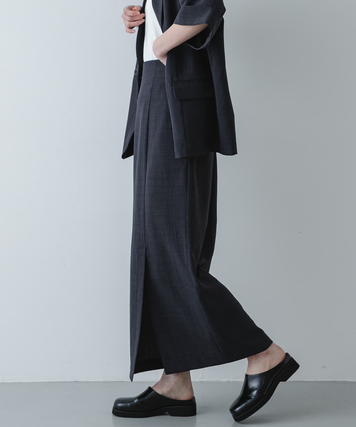 SENSE OF PLACE by URBAN RESEARCH「『UR TECH DRYLUXE』リネンライクスリットタイトスカート」|スカート|