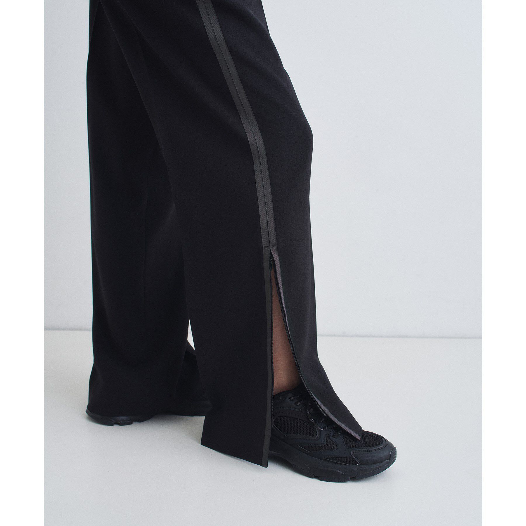 CODE A「【Re】line zip trousers」|その他|
