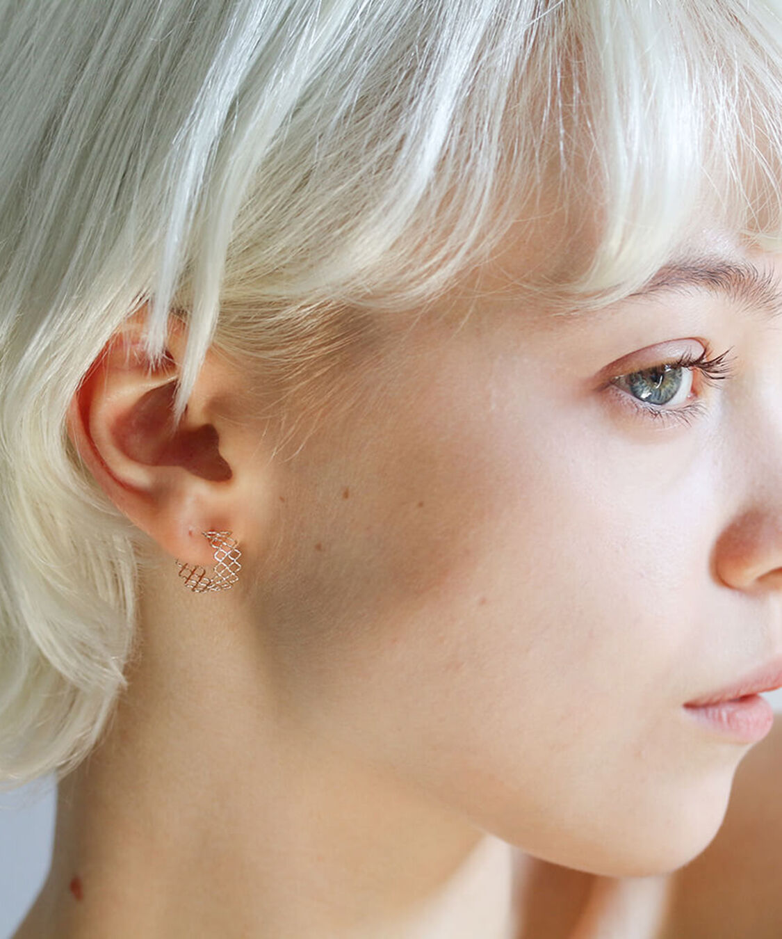  「ゴールド メッシュ フープ ピアス | K10YG」|ピアス|