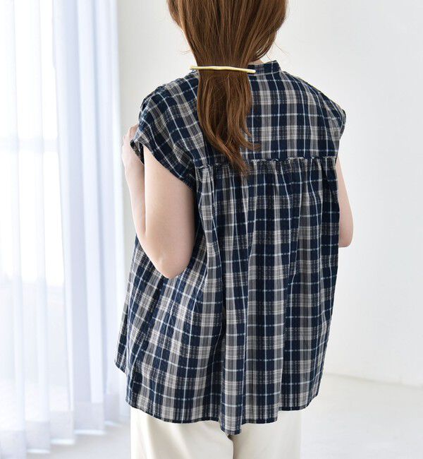 quaranciel「quaranciel:〈手洗い可能〉チェック ギャザー バンドカラー フレンチ シャツ」|シャツ・ブラウス|