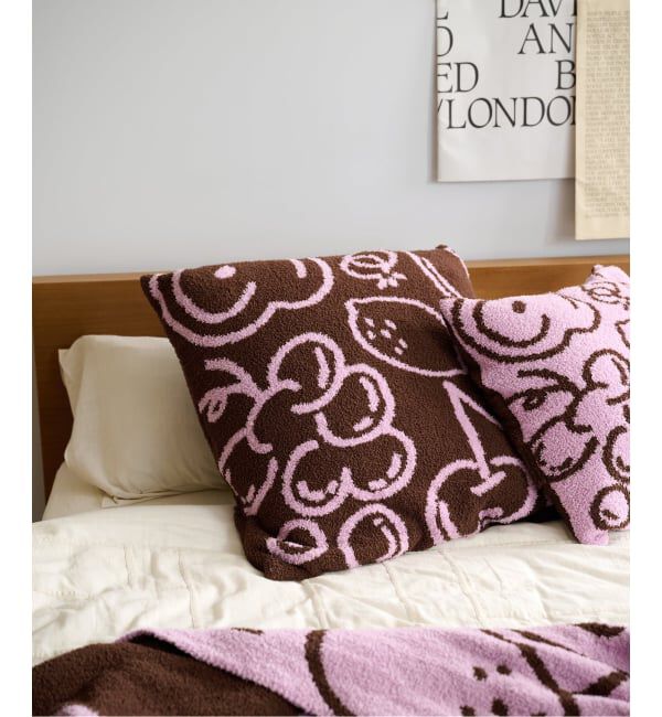 journal standard Furniture「《予約》CHENILLE YARN FRUITS CUSHION60*60」|クッション・クッションカバー|ピンク