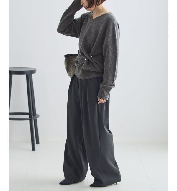 journal standard L'essage「《予約》パールブローチ Vネックプルオーバー」|ニット・セーター|