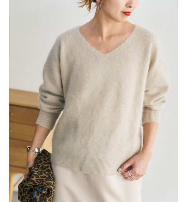 Spick and Span「《予約》ウールファーVネックプルオーバー」|ニット・セーター|ベージュ