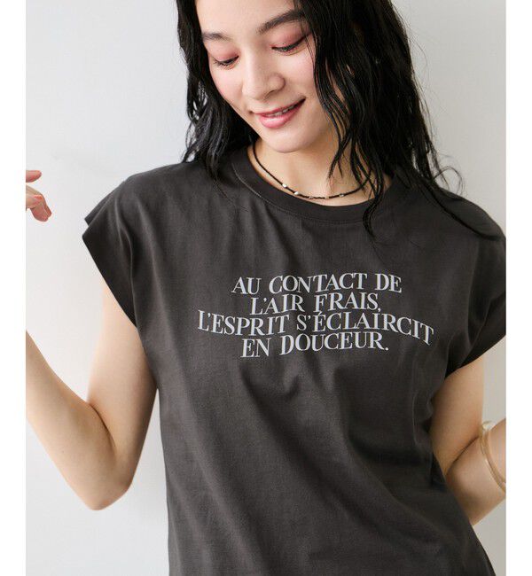 VIS「フォト＆ロゴプリントフレンチスリーブTシャツ/接触冷感」|Tシャツ・カットソー|チャコール(06)