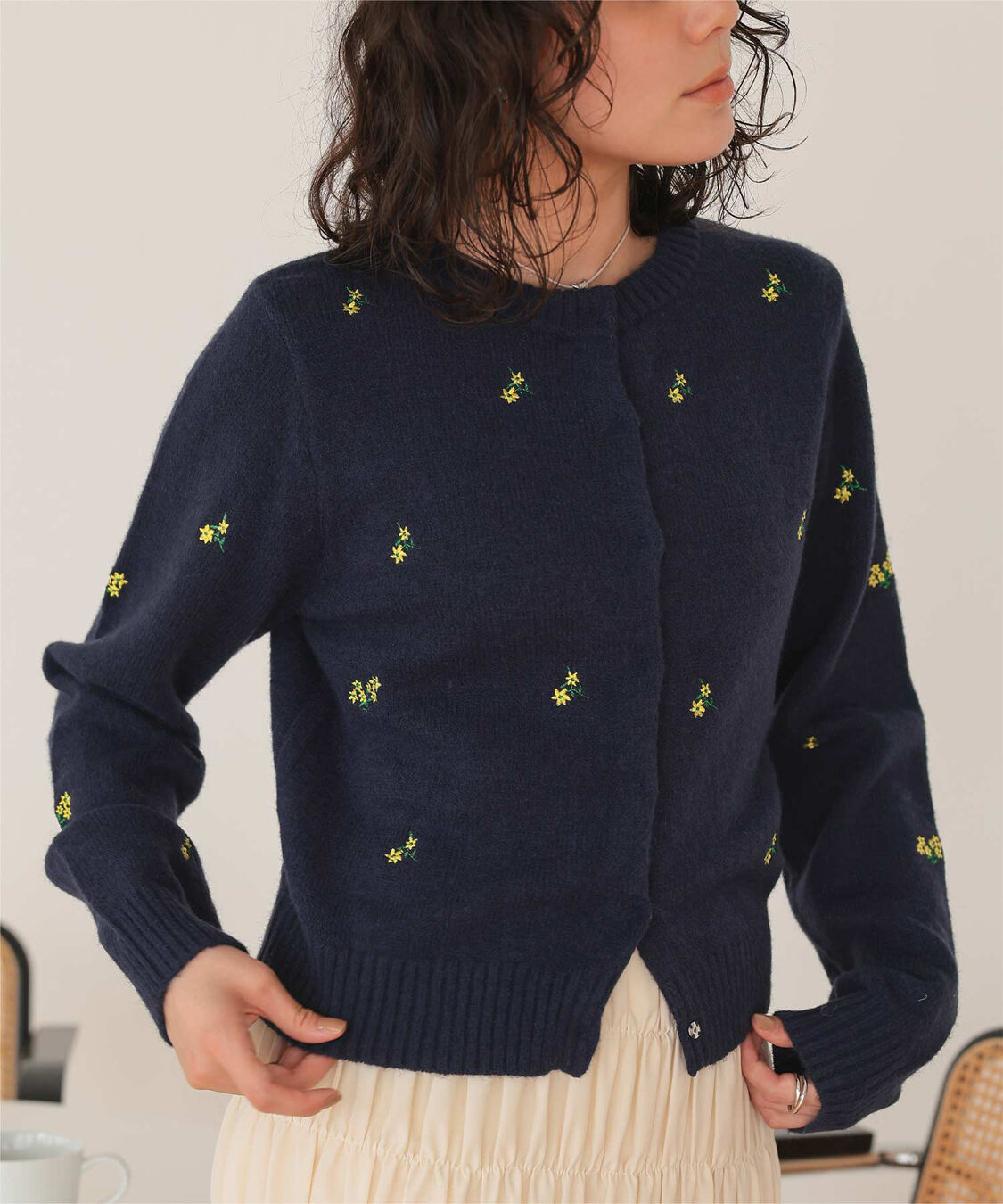 titivate「アルパカタッチフラワー刺繍カーディガン」|ニット・セーター|