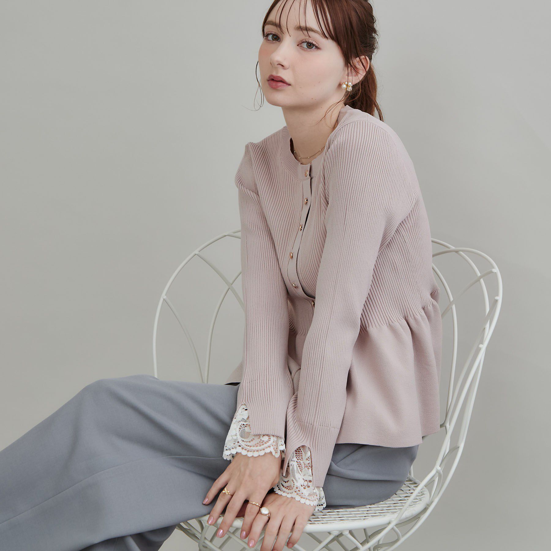 Couture broach「【上品見えの袖レース】ペプラム カーディガン」|カーディガン|