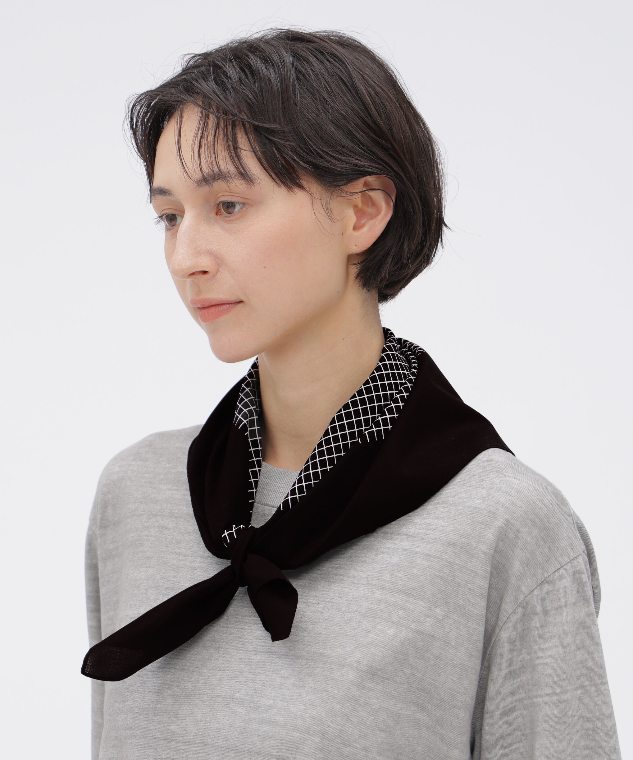 MHL.「PLAIN GRID SCARF」|バンダナ・スカーフ|