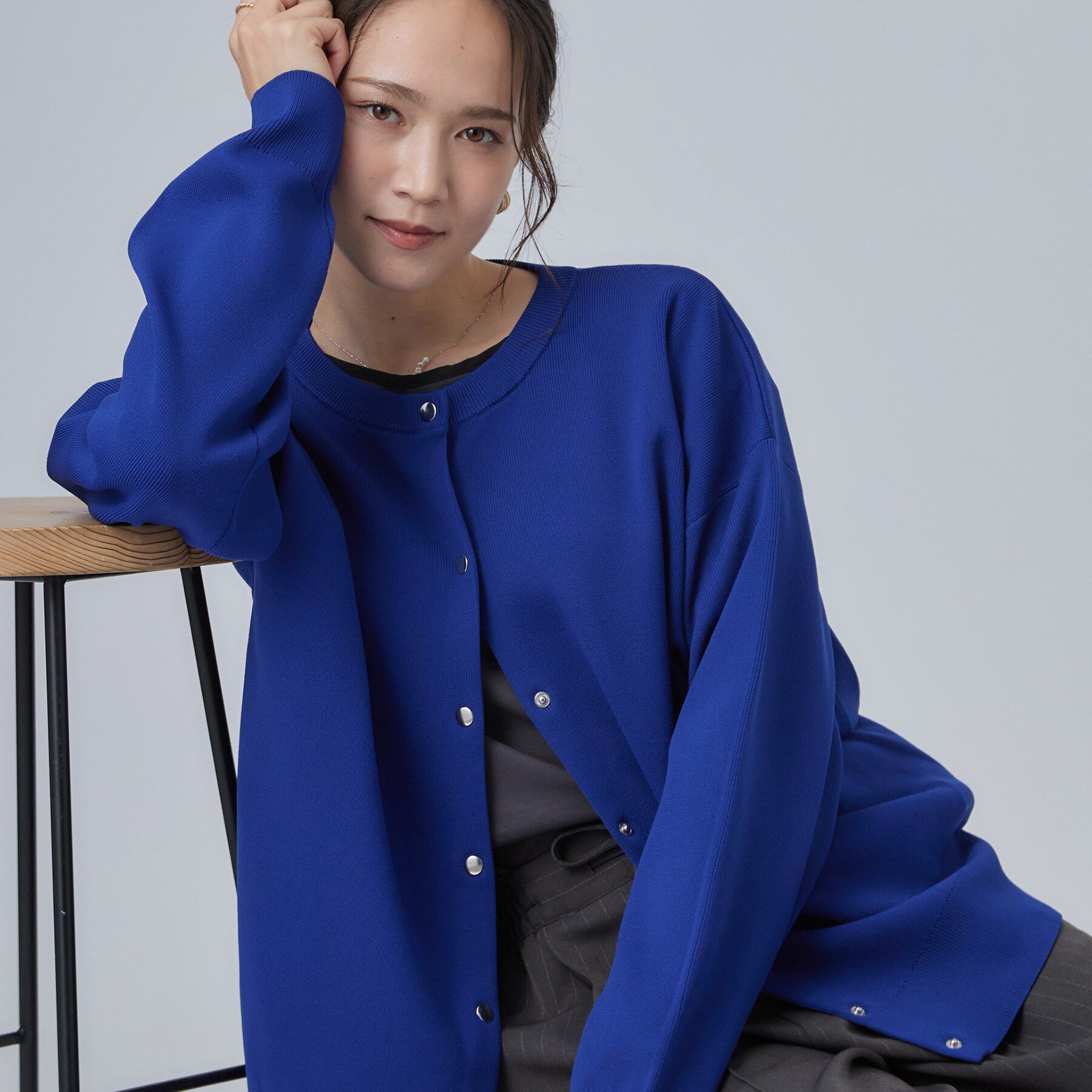 SHOO･LA･RUE「【セットアップ可/洗濯機可】軽やかに羽織れる スポンディッシュ ニットカーディガン」|カーディガン|ブルー(093)