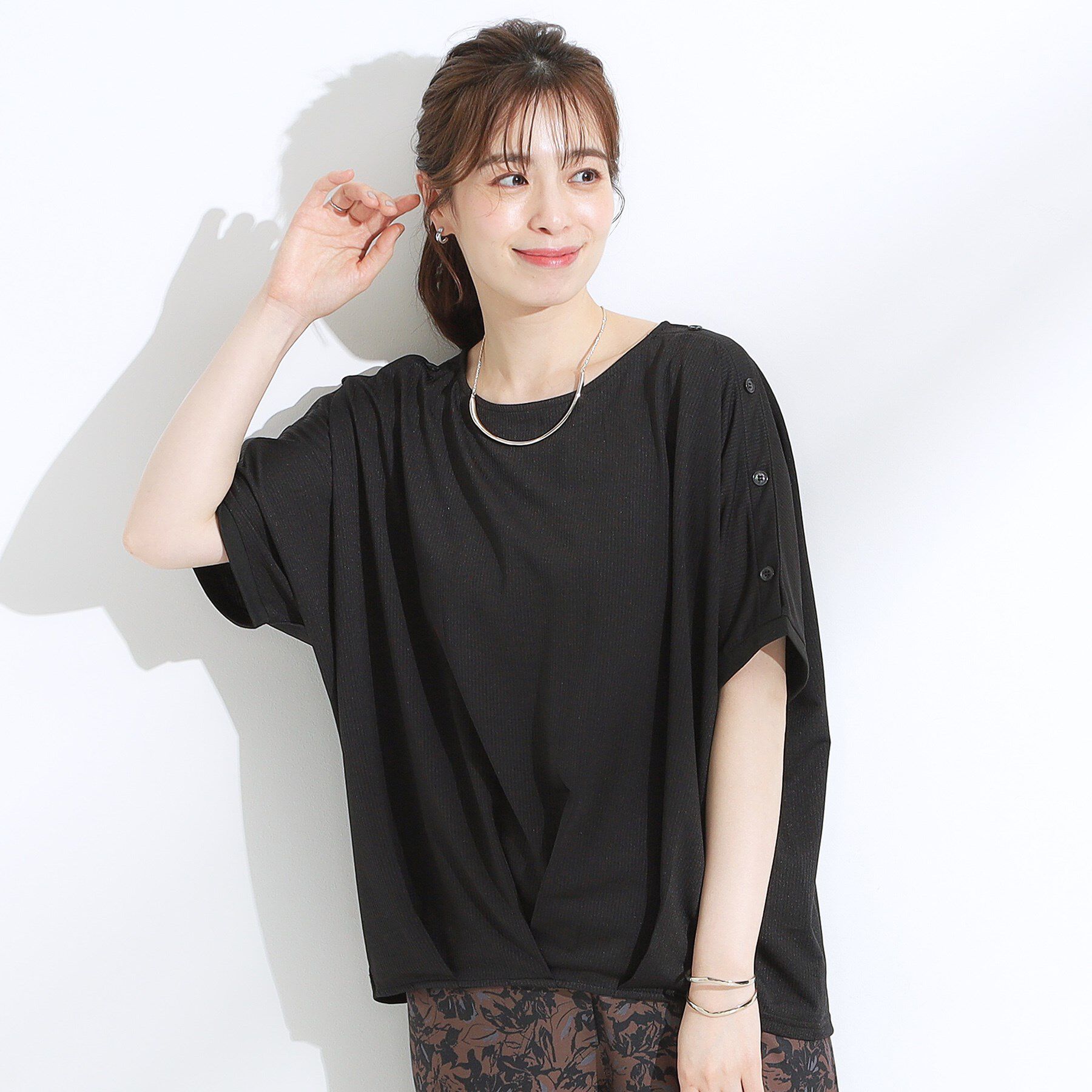SHOO･LA･RUE「【ひんやり/UV】高気温でも快適に インせず決まるドルマントップス」|Tシャツ・カットソー|