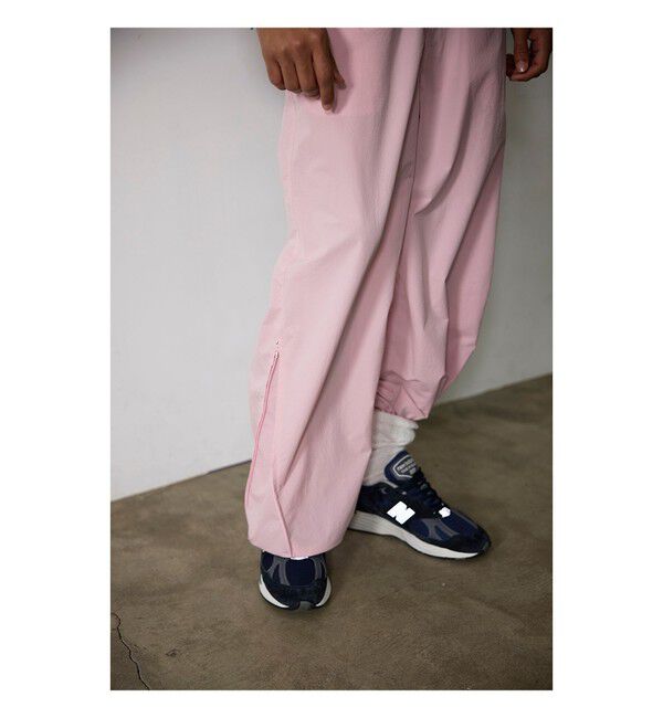 BEAMS「テック 2WAY イージーパンツ」|チノ|PINK