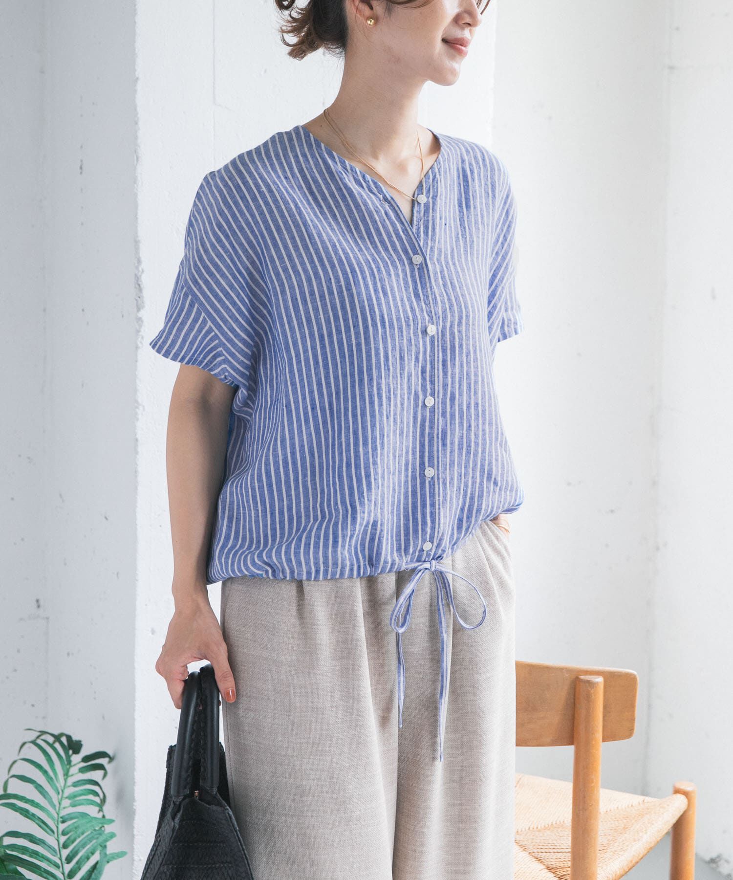 URBAN RESEARCH DOORS「リネンフレンチスリーブドロストブラウス」|シャツ・ブラウス|
