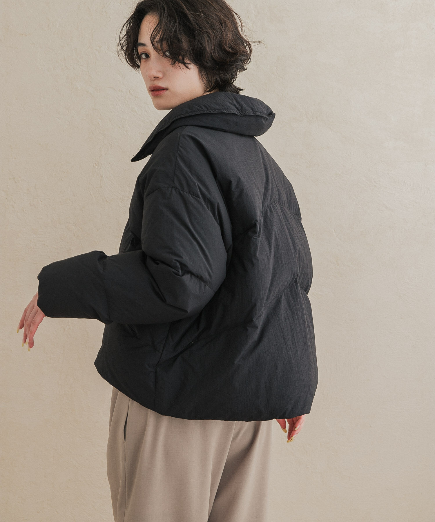 URBAN RESEARCH DOORS「『一部WEB限定カラー』グリーンダウン撥水ZIPショートブルゾン」|ブルゾン・スタジャン|