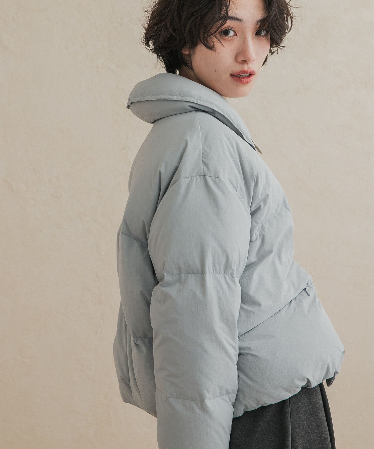 URBAN RESEARCH DOORS「『一部WEB限定カラー』グリーンダウン撥水ZIPショートブルゾン」|ブルゾン・スタジャン|