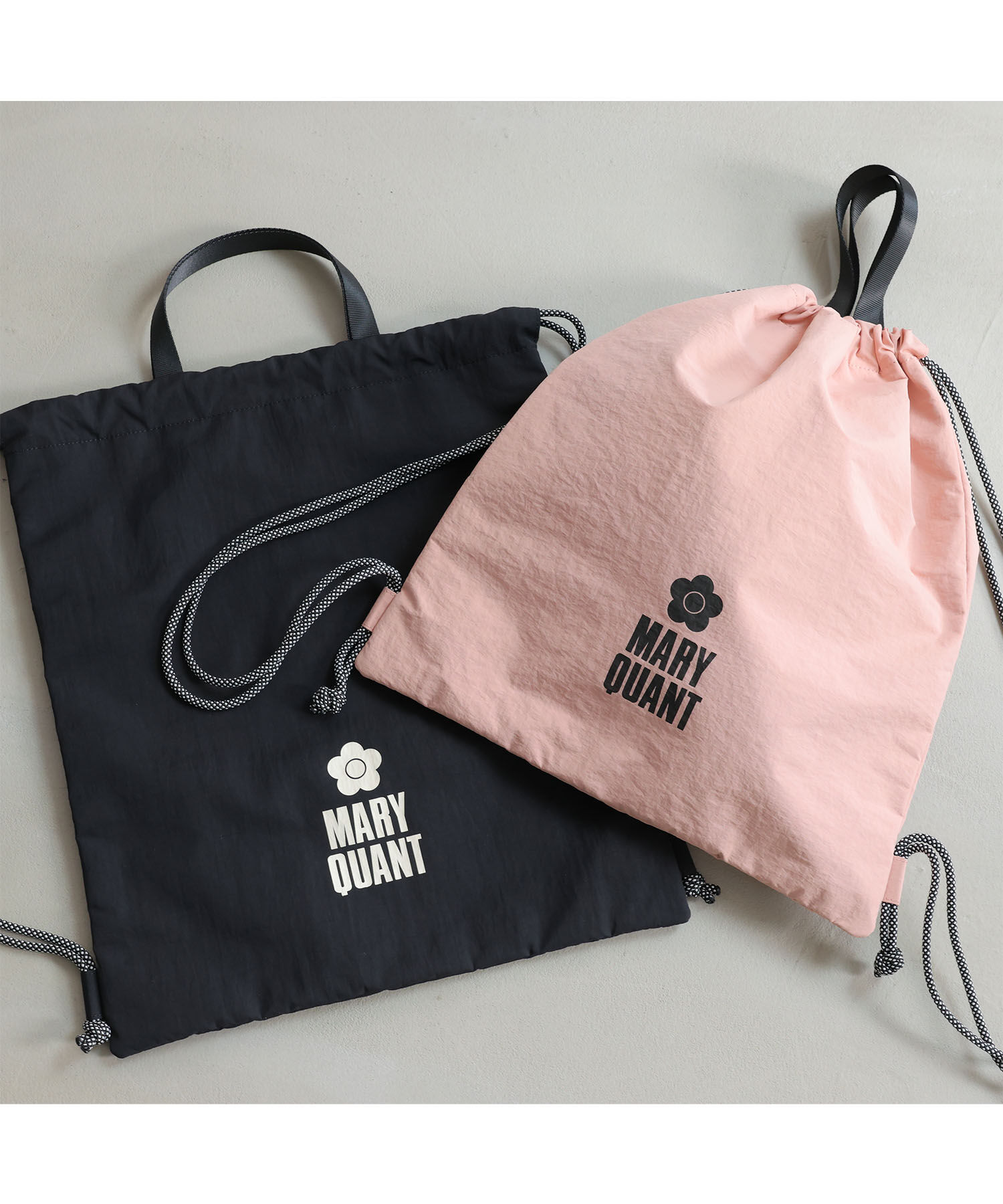 MARY QUANT「ロゴプリント ナップサック」|リュック|