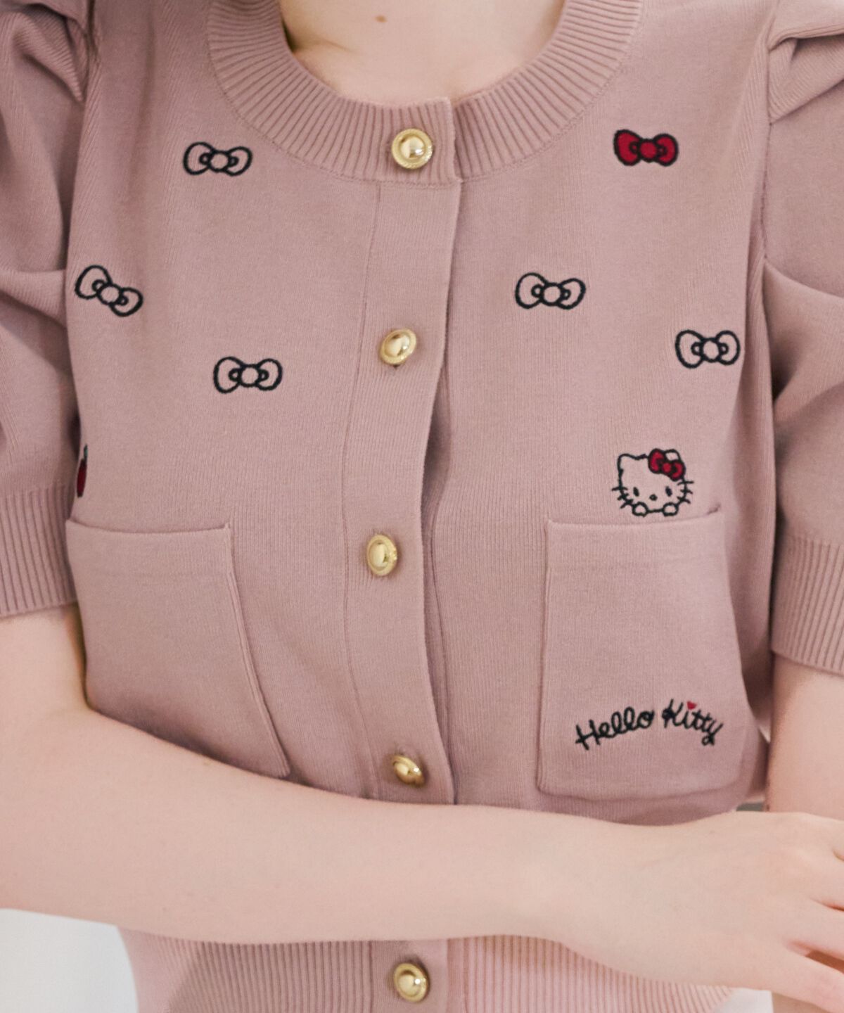 WILLSELECTION「WILLSELECTION&times;HELLO KITTY 刺繍ニットカーディガン」|カーディガン|