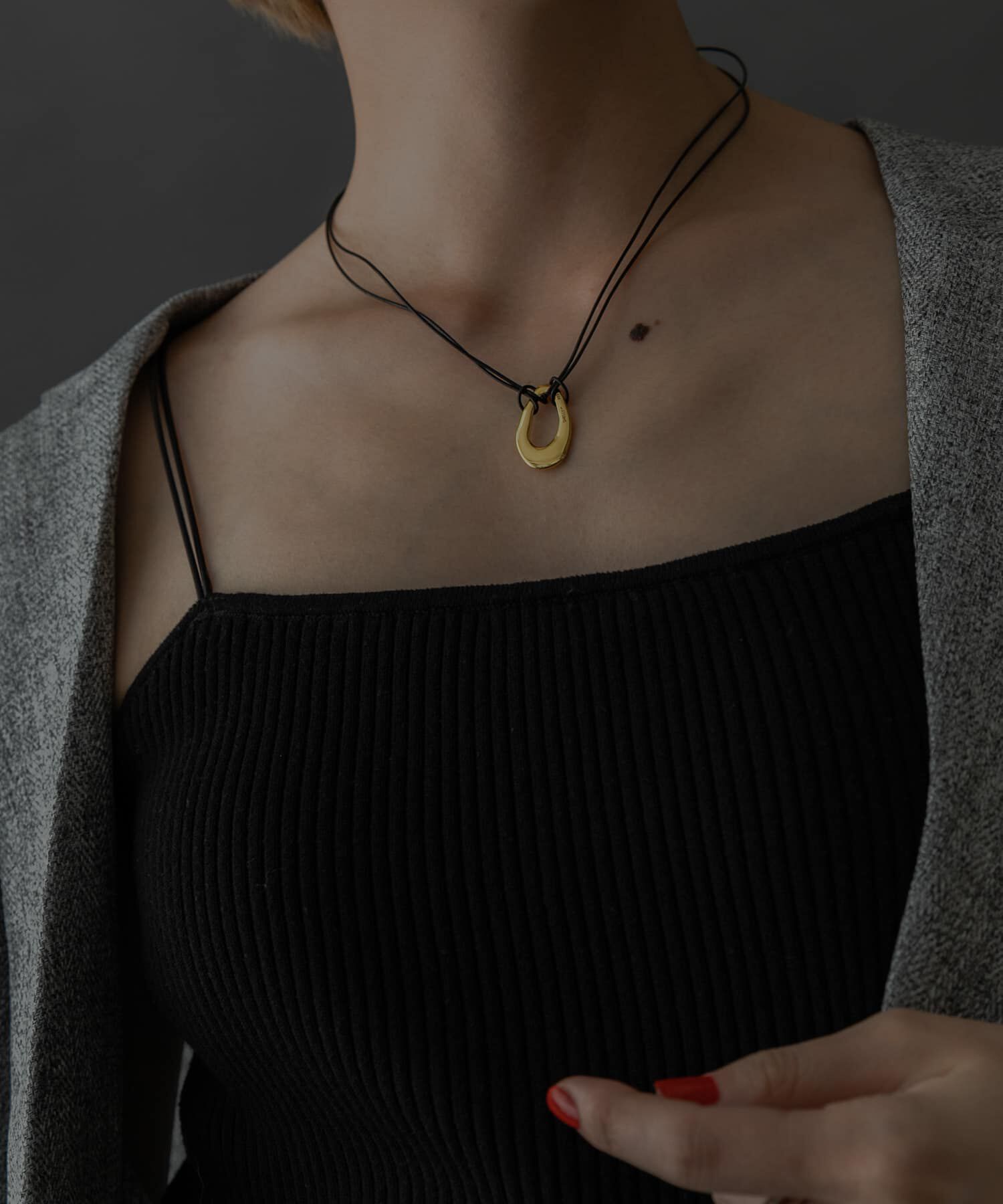 SMELLY「SMELLY so&rsquo;　oval plate cord necklace」|ネックレス|