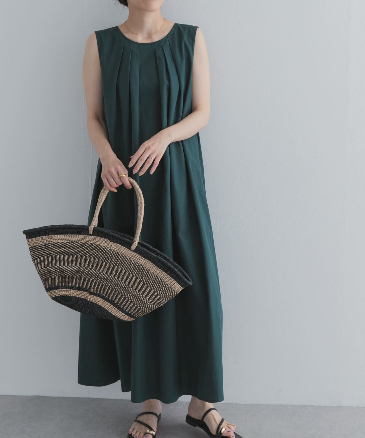 URBAN RESEARCH DOORS「フロントタックノースリーブワンピース」|ワンピース|