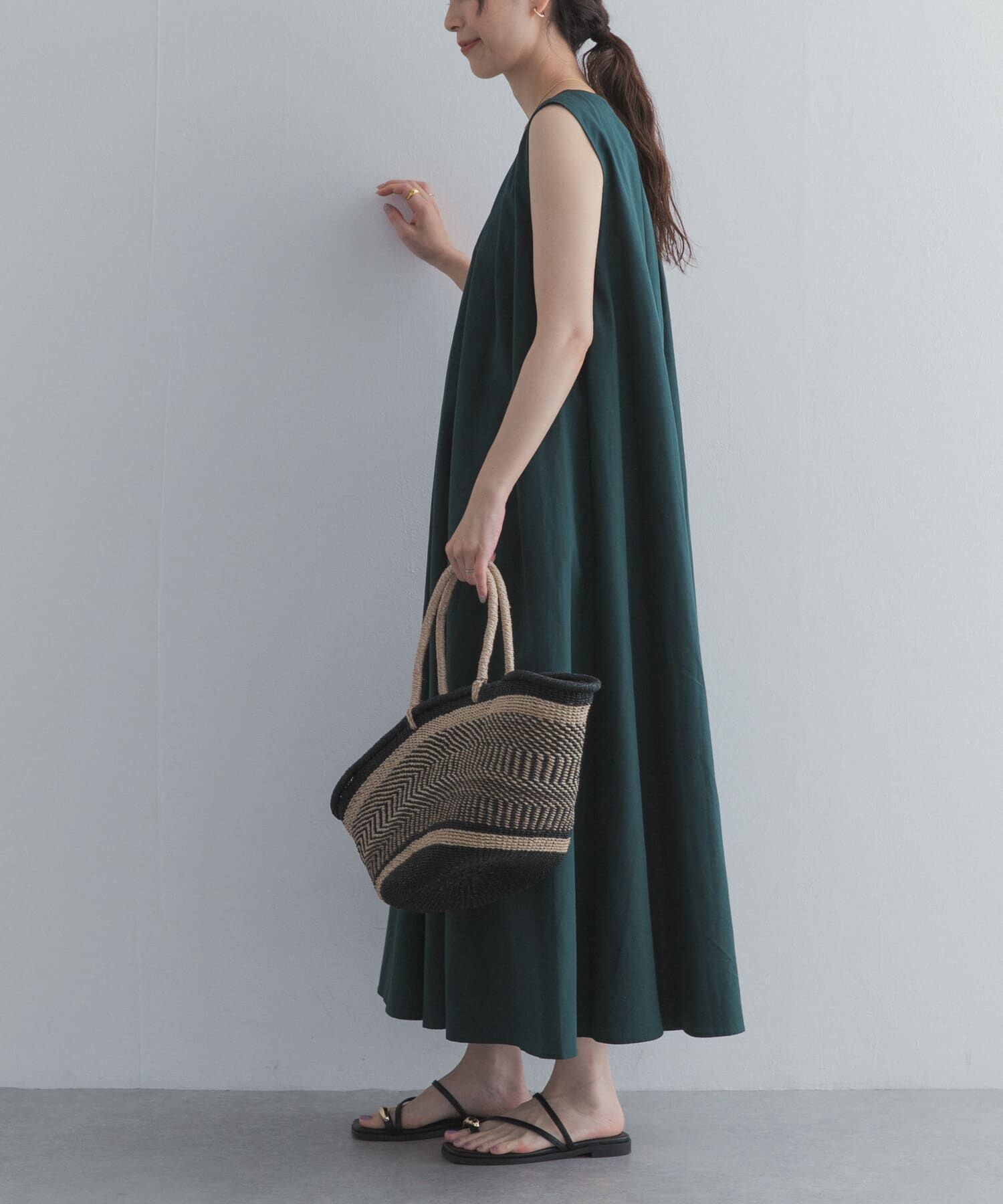 URBAN RESEARCH DOORS「フロントタックノースリーブワンピース」|ワンピース|